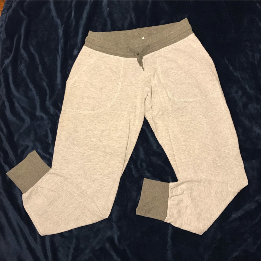 Olive Street womens Small Joggers